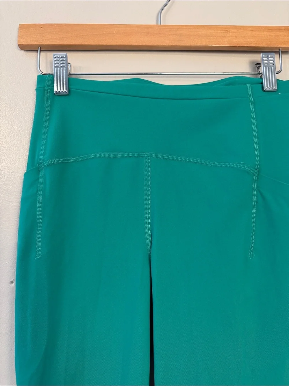 Lululemon athletic High-Waist Teal Active Leggings size 6